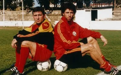 Hakan Şukur spune că instituțiile din Turcia i-au șters numele din fotbal după exilul în California